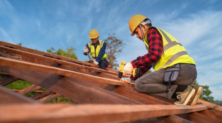 Professional Flat Roofing Installation services in Farmersville, IL